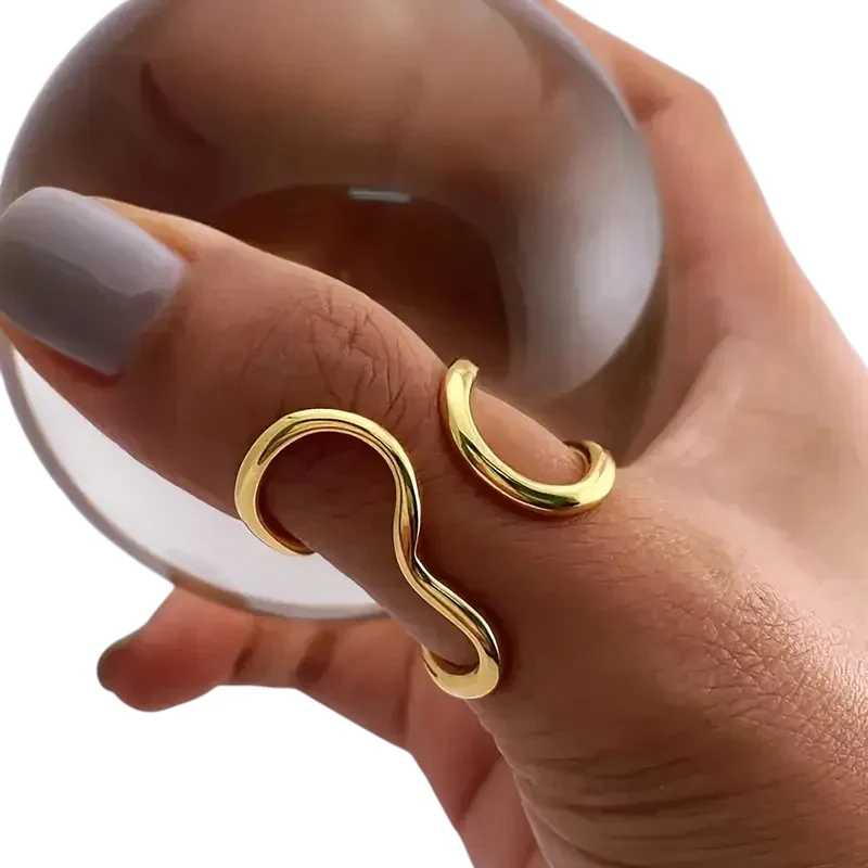 Irregular Wavy Ring | Gold 18k - Image 2