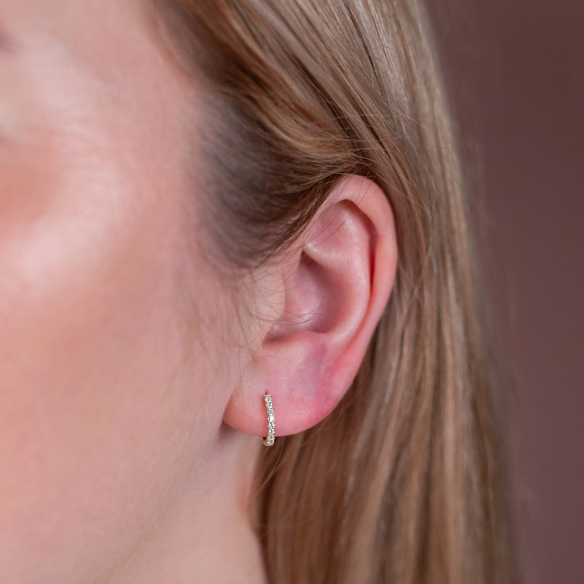 Moissanite Huggie Earrings | Gold 18k - Image 2