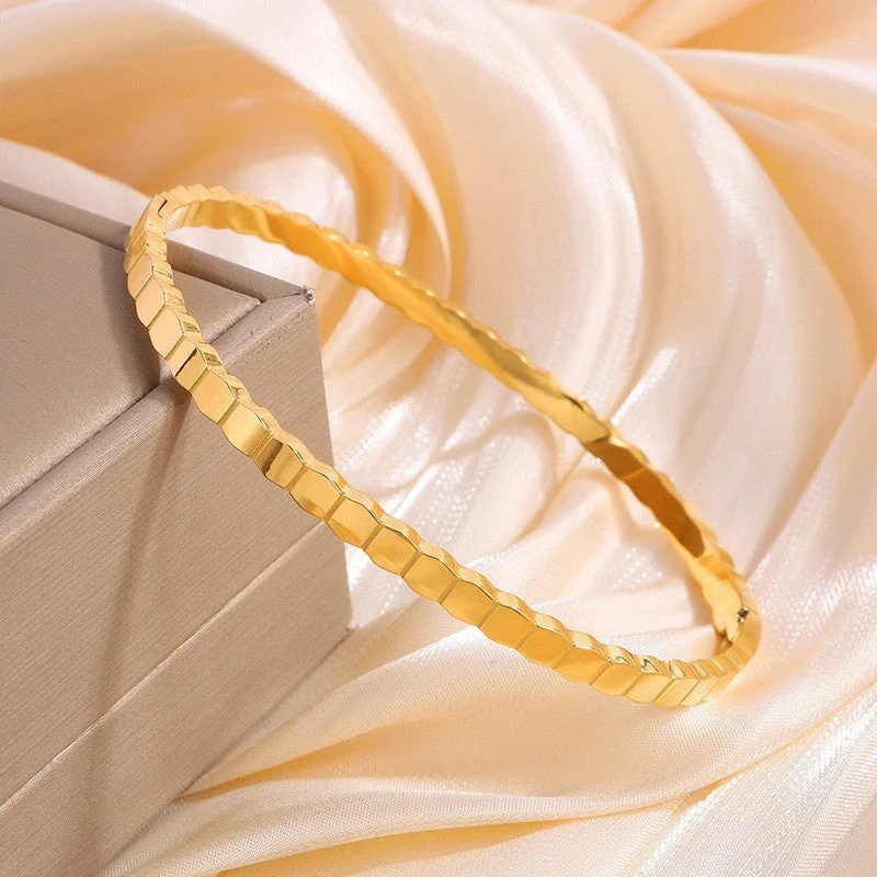 Serelina Vantini Bracelet | Gold 16k - Image 2
