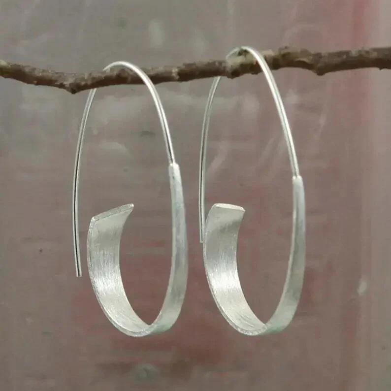 Vintage Spiral Earrings | White Gold 16k - Image 2